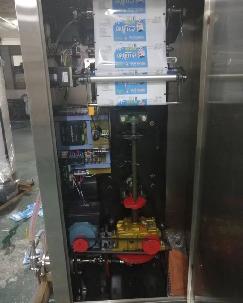 500ML Pouch Filling Machine For Mineral Water